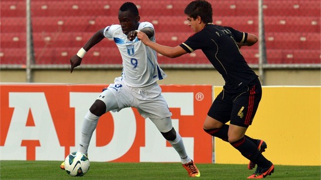 Albert Elis (9) es la figura en el ataque de la mundialista U:17 de Honduras