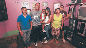 Luis Garrido y Familia