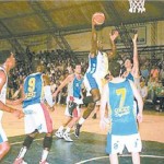 Hondureño pasa a playoffs en Liga de baloncesto de Uruguay