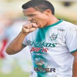 De León «Los árbitros son incompetentes» 