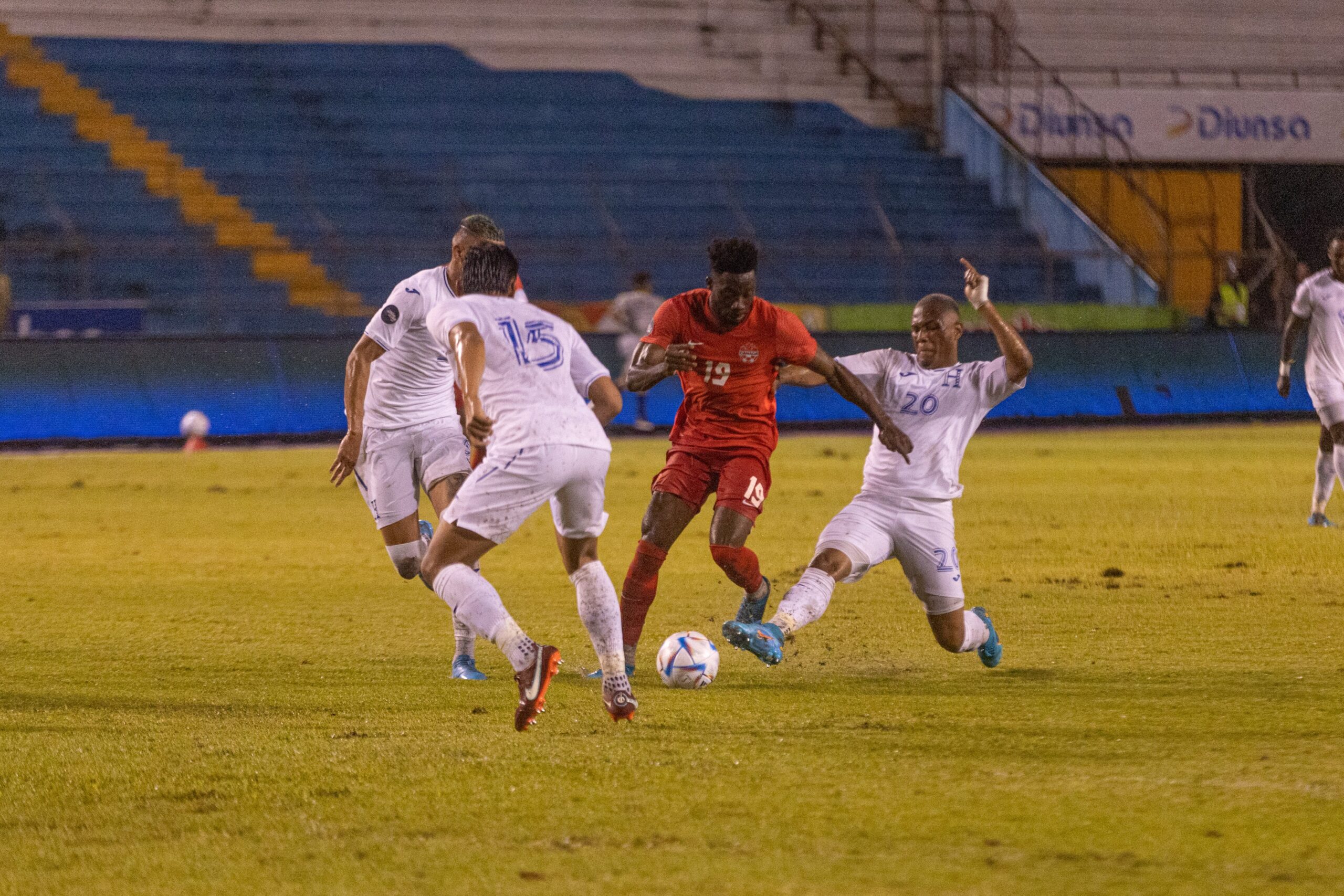 Alphonso Davies vs Honduras