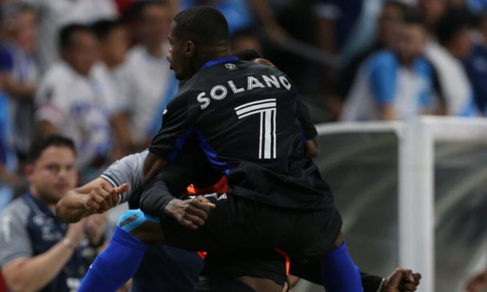 Edwin Solano igualó récord de David Suazo - Futbol de Honduras