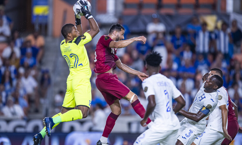 Luis Buba López vs Qatar