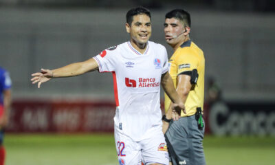 Carlos Pineda vs FAS