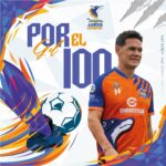Roberto Moreira por su gol 100 contra Platense
